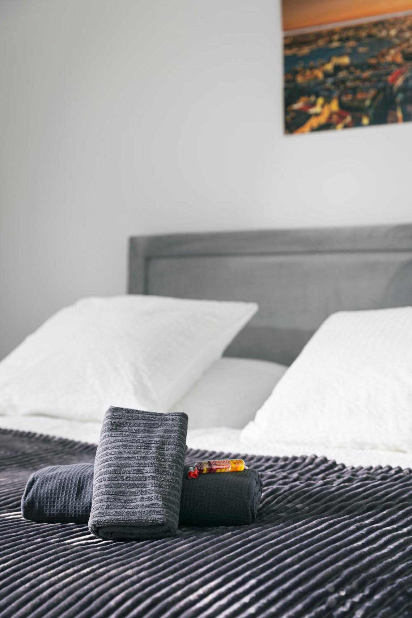 44 Apartments - Modern, Gemuetlich, Wlan, Balkon, Stellplatz Wuppertal Zewnętrze zdjęcie